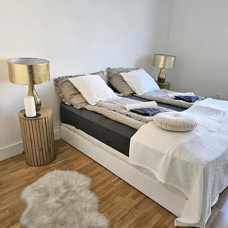 아파트 Citadella View Point With Huge Balcony Free Parking, Ac *